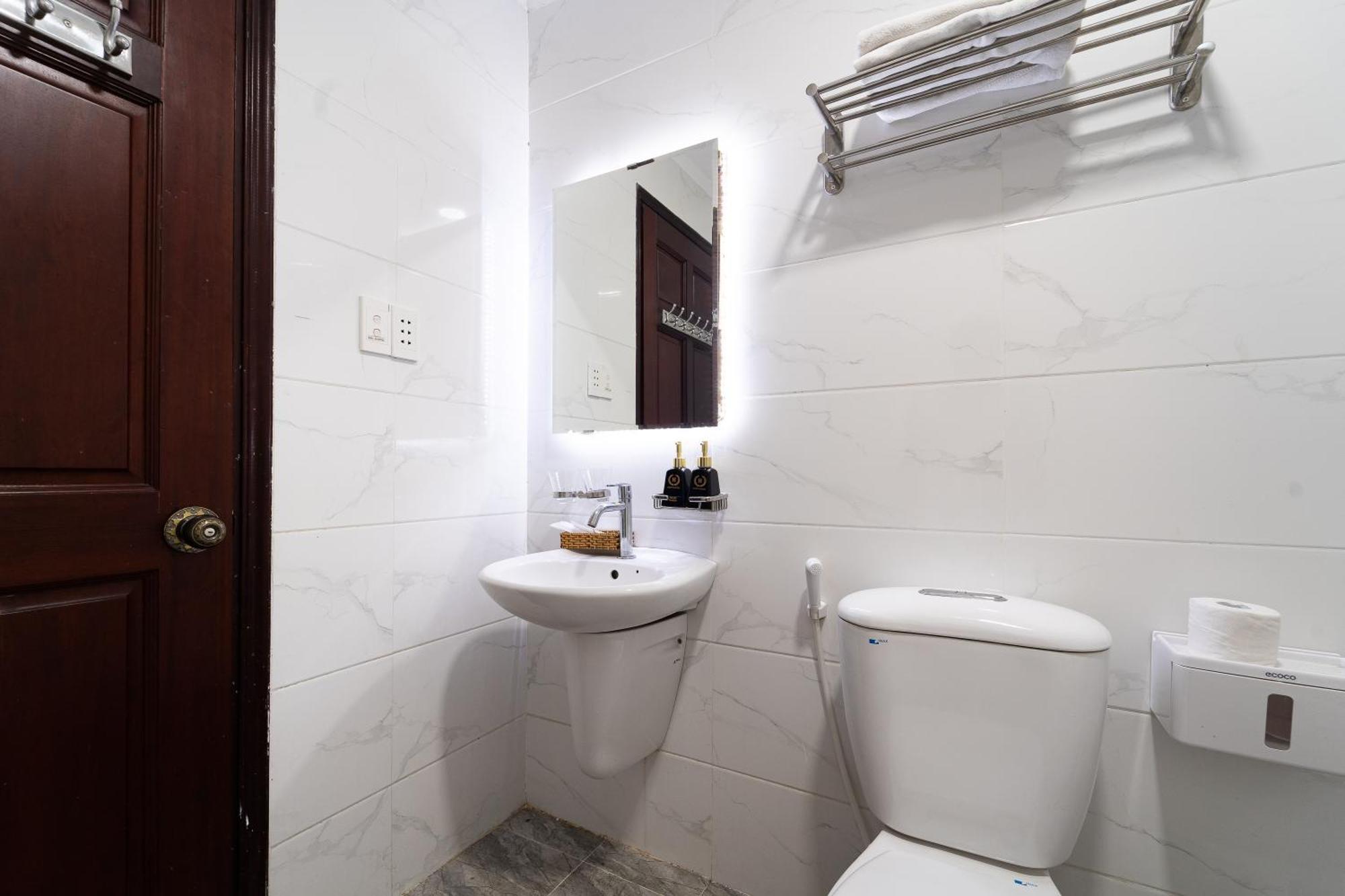Khách sạn Happy Homes Ben Thanh 3*